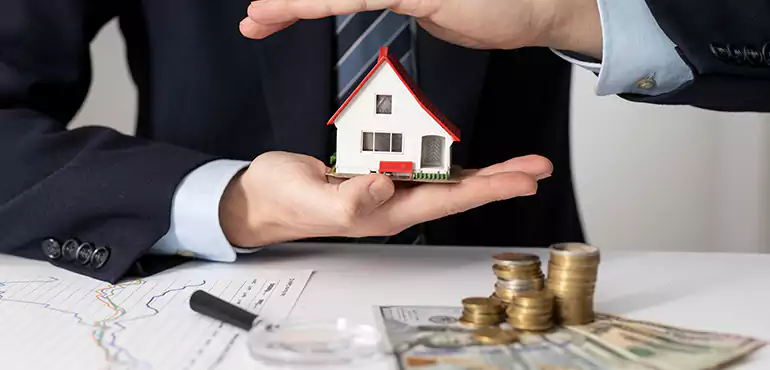 Who Do We Buy Houses From in Osceola, AR?